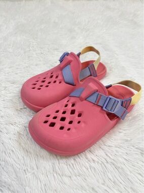 Chaco girl Pink Waterproof Clog Sandals with Adjustable Strap